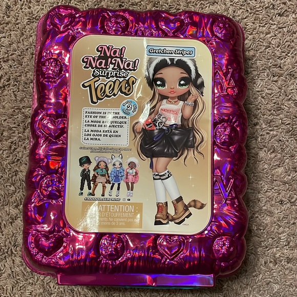 Na! Na! Na! Surprise TEENS SERIES 2 ~ GRETCHEN STRIPES Posable 11" - Picture 3 of 6